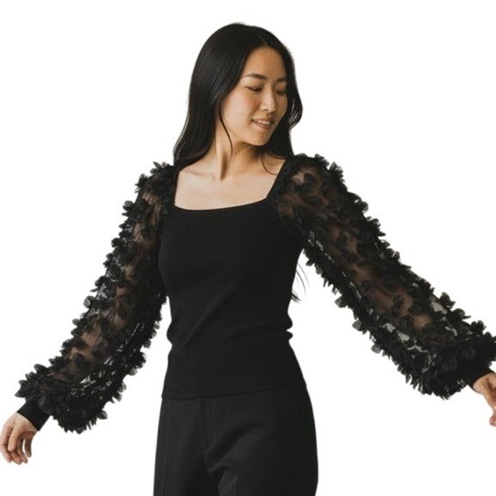 Marc New York Andrew Marc Black 3D Floral Sheer Sleeve Knit Top XL‎ Blouse